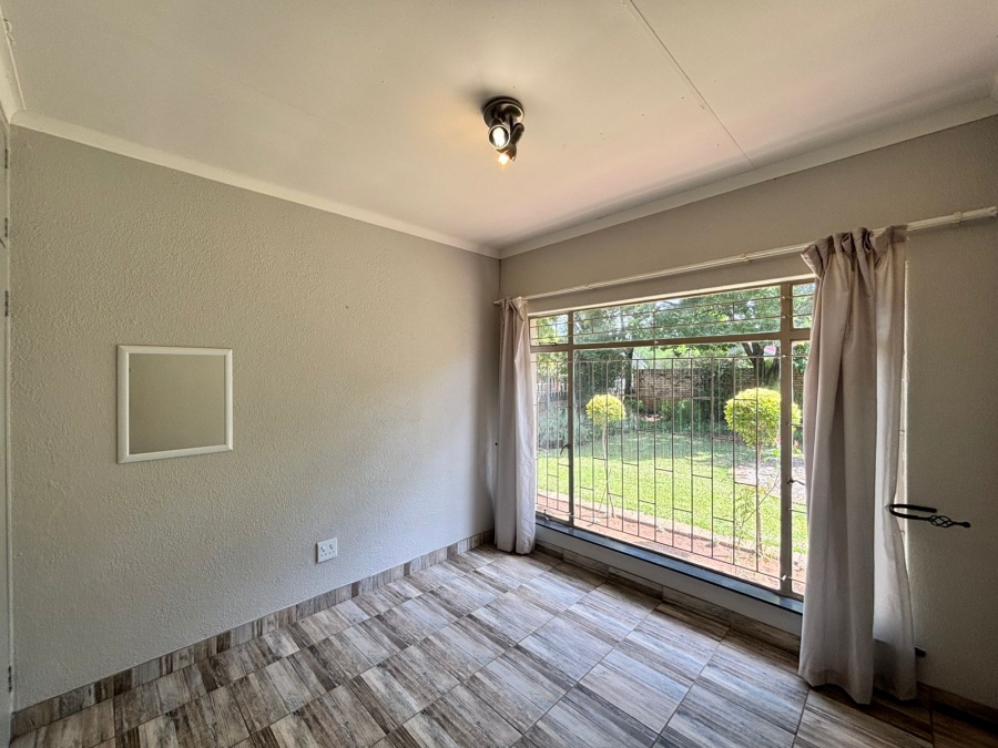 4 Bedroom Property for Sale in La Hoff North West